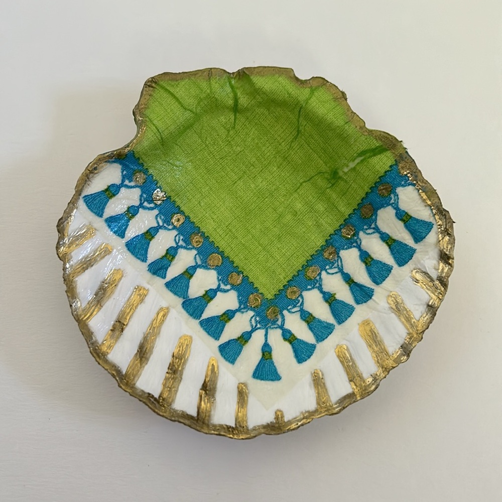 Decoupage Green/Blue Tassel Print Scallop Shell Trinket Dish
